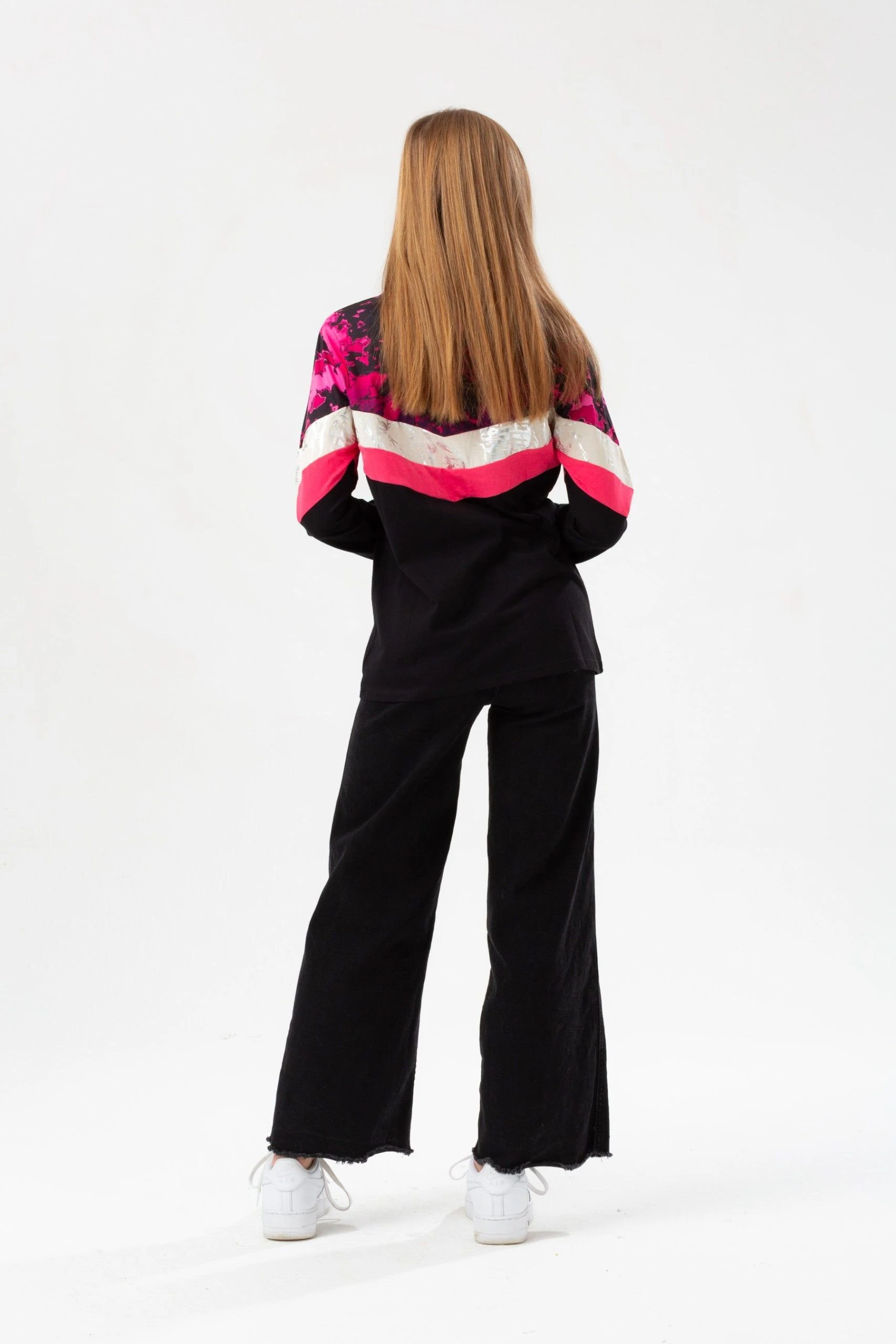 Hype. Girls Chevron Tie Dye Fade Script Longsleeve Black T-Shirt 5 Hype. Girls Chevron Tie Dye Fade Script Longsleeve Black T-Shirt - Image 3